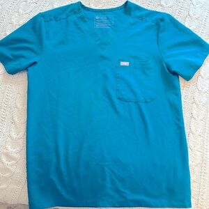 Figs men’s scrub top